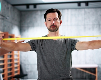Best Rotator Cuff Surgeon in Orange County: Expert Solutions for Shoulder Pain